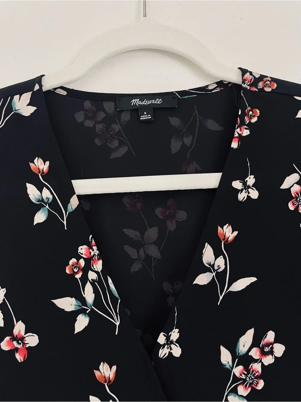 Madewell Botanical Print Wrap Top Blouse in True Black Size S EUC